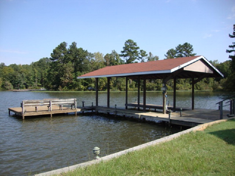 2 Great Waterfront Homes on Lake Harding......Just in time for Summer